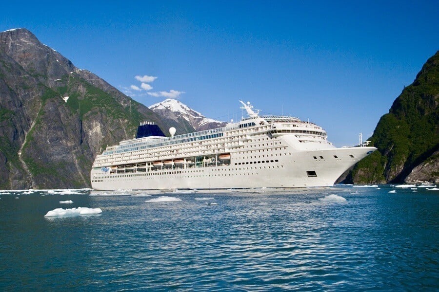 Cruise ship